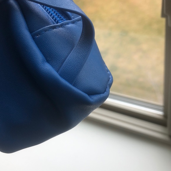 Mini keychain backpack - Picture 5 of 5